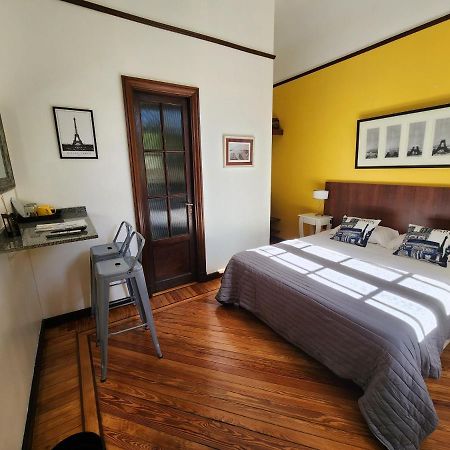 Habitaciones En Suite Balcarce Buenos Aires Esterno foto