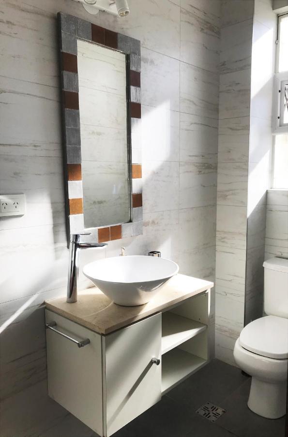 Habitaciones En Suite Balcarce Buenos Aires Esterno foto