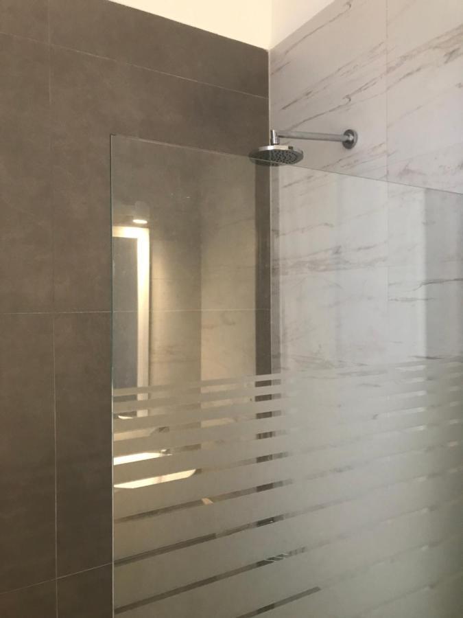Habitaciones En Suite Balcarce Buenos Aires Esterno foto