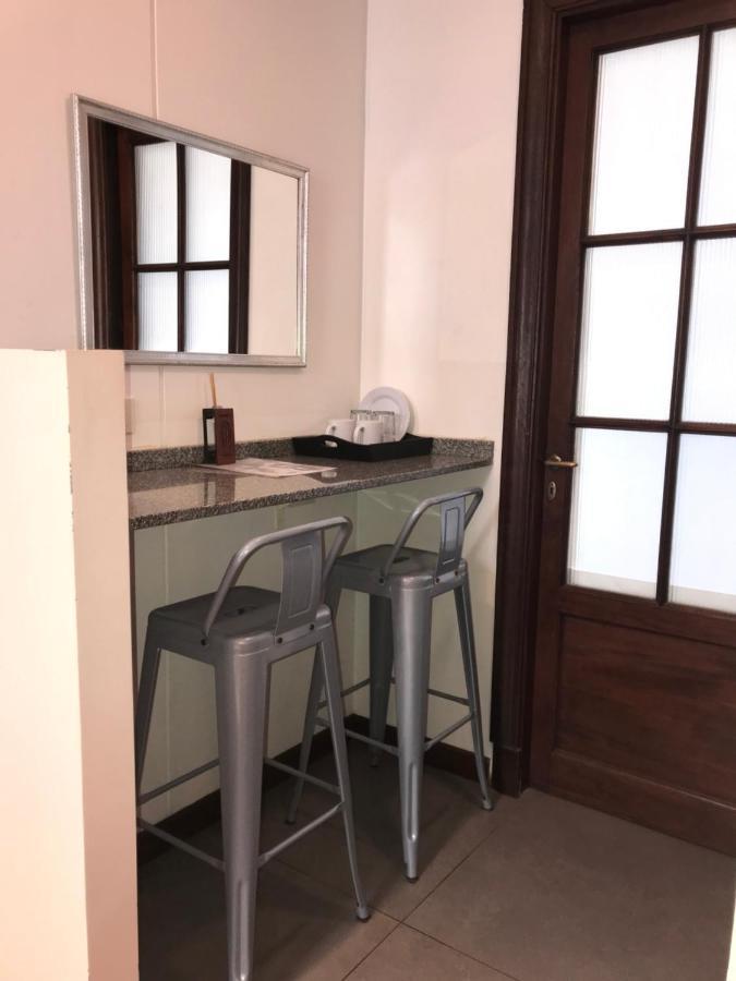 Habitaciones En Suite Balcarce Buenos Aires Esterno foto