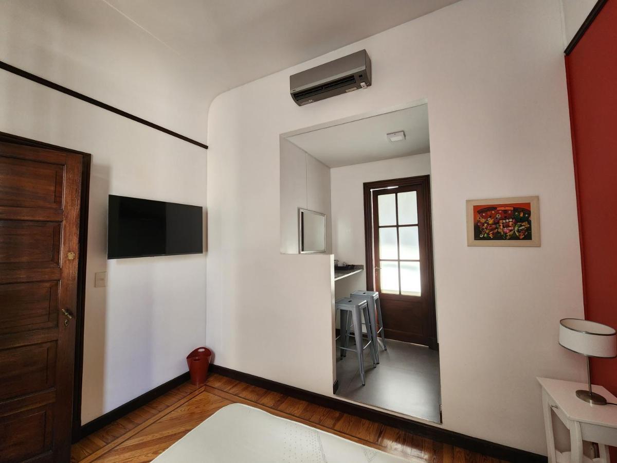 Habitaciones En Suite Balcarce Buenos Aires Esterno foto