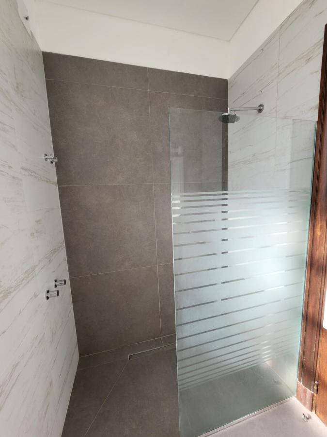 Habitaciones En Suite Balcarce Buenos Aires Esterno foto